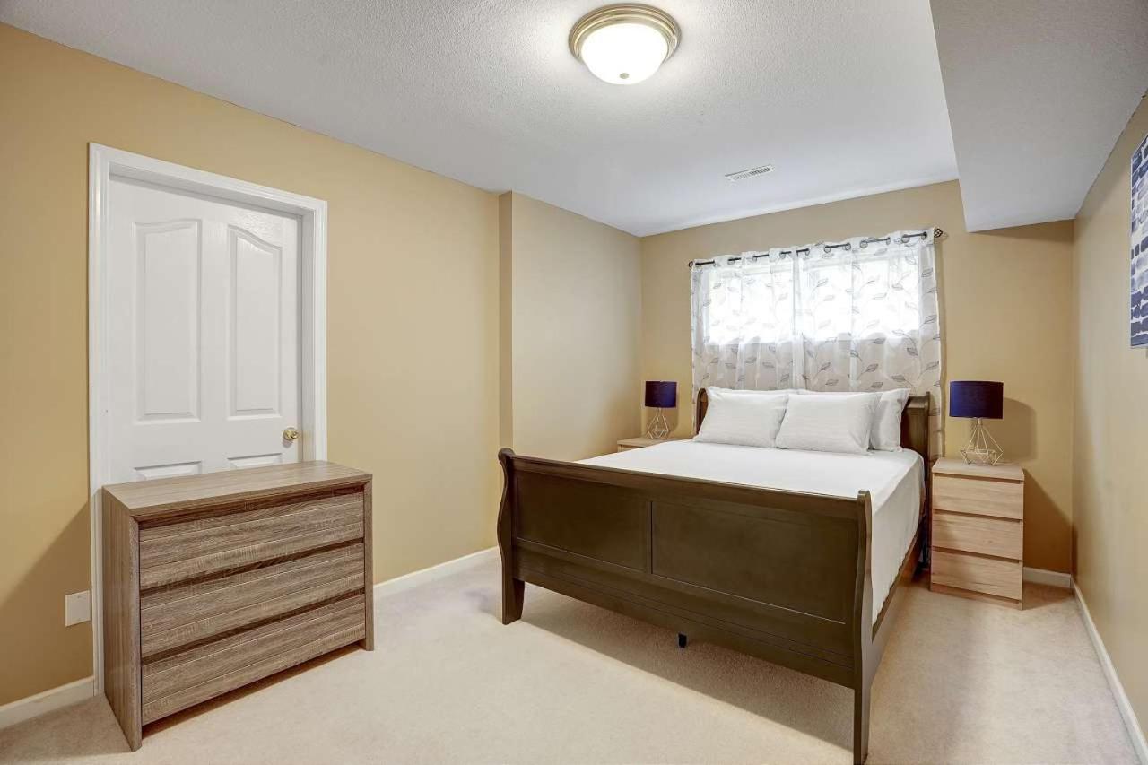Beautiful 3-Bedroom Suite On 1 Acre Maple Ridge Exterior foto